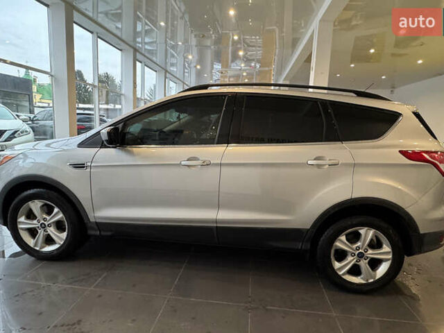 Сірий Форд Ескейп, об'ємом двигуна 1.6 л та пробігом 230 тис. км за 11700 $, фото 3 на Automoto.ua