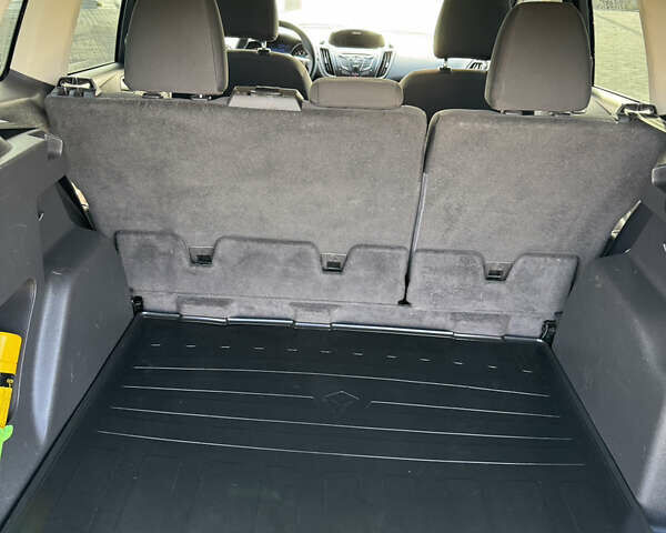 Сірий Форд Ескейп, об'ємом двигуна 2.49 л та пробігом 239 тис. км за 8999 $, фото 23 на Automoto.ua