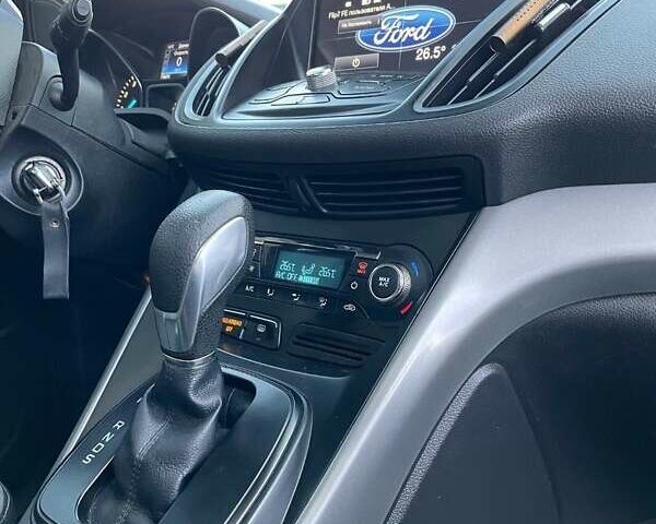 Серый Форд Эскейп, объемом двигателя 1.6 л и пробегом 181 тыс. км за 9500 $, фото 10 на Automoto.ua