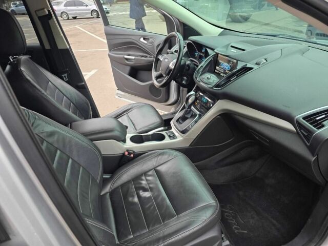 Сірий Форд Ескейп, об'ємом двигуна 1.6 л та пробігом 230 тис. км за 9300 $, фото 9 на Automoto.ua