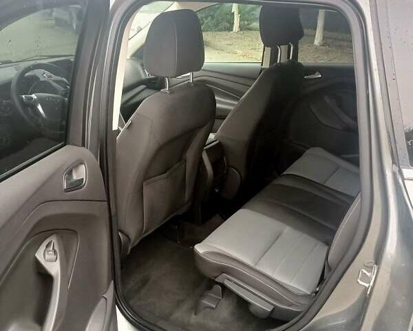 Серый Форд Эскейп, объемом двигателя 2 л и пробегом 169 тыс. км за 11000 $, фото 6 на Automoto.ua