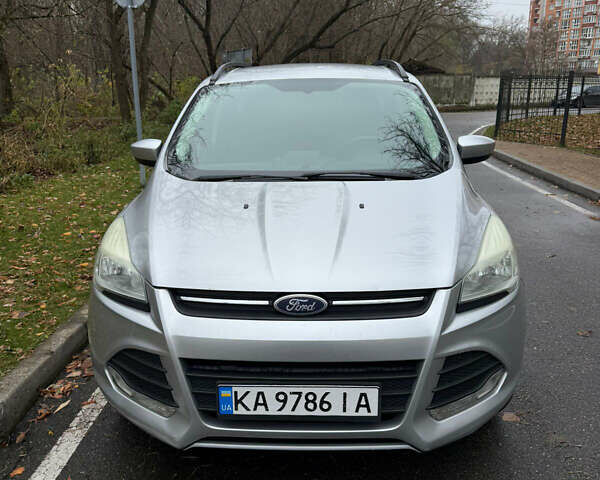 Серый Форд Эскейп, объемом двигателя 2 л и пробегом 174 тыс. км за 11000 $, фото 12 на Automoto.ua