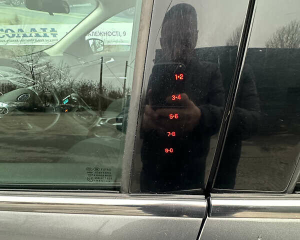 Серый Форд Эскейп, объемом двигателя 1.6 л и пробегом 252 тыс. км за 10500 $, фото 7 на Automoto.ua