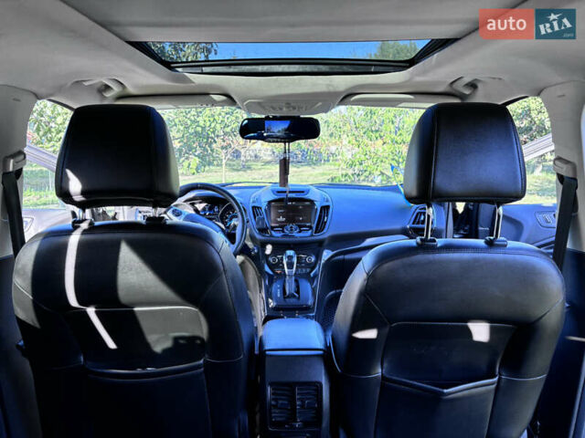 Серый Форд Эскейп, объемом двигателя 1.6 л и пробегом 208 тыс. км за 10950 $, фото 13 на Automoto.ua