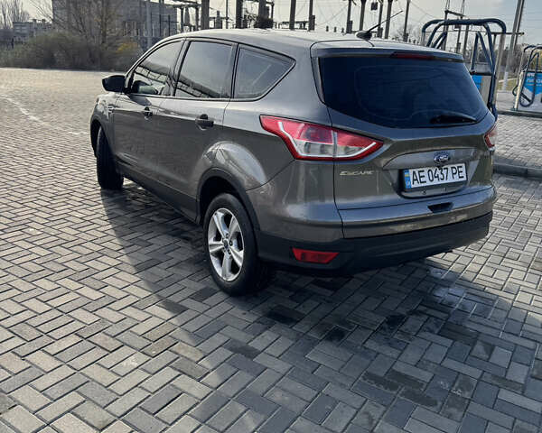 Сірий Форд Ескейп, об'ємом двигуна 2.49 л та пробігом 239 тис. км за 8999 $, фото 3 на Automoto.ua