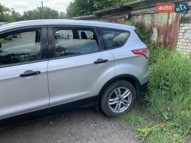 Серый Форд Эскейп, объемом двигателя 2.49 л и пробегом 240 тыс. км за 10200 $, фото 21 на Automoto.ua