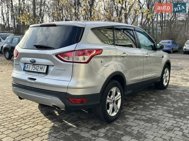 Серый Форд Эскейп, объемом двигателя 1.6 л и пробегом 124 тыс. км за 8900 $, фото 5 на Automoto.ua