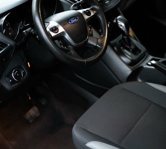 Серый Форд Эскейп, объемом двигателя 2.49 л и пробегом 208 тыс. км за 8499 $, фото 11 на Automoto.ua