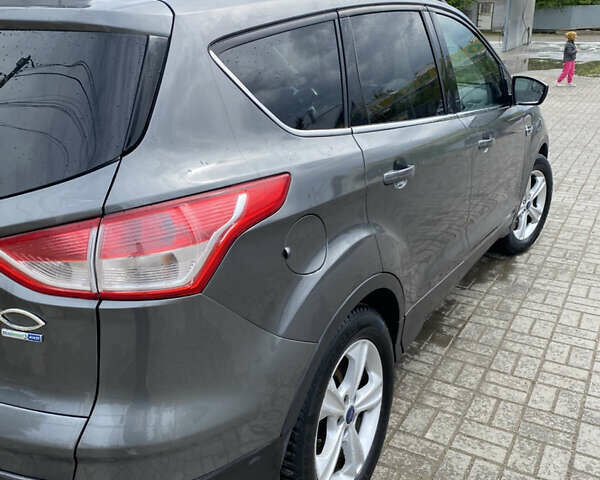 Сірий Форд Ескейп, об'ємом двигуна 2 л та пробігом 247 тис. км за 12699 $, фото 12 на Automoto.ua