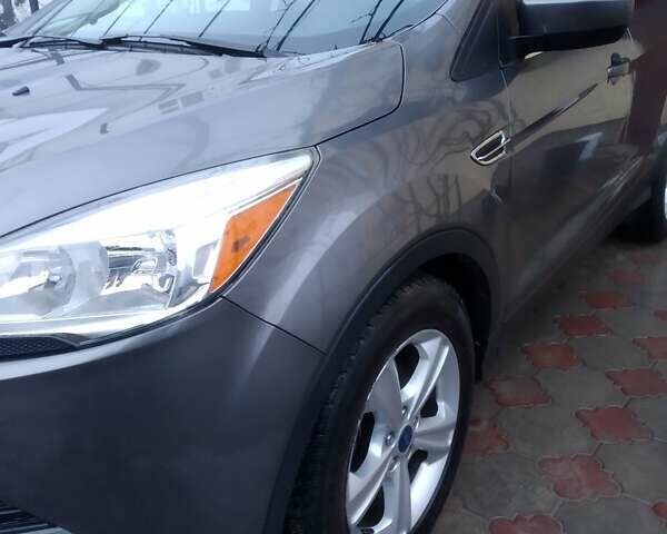 Сірий Форд Ескейп, об'ємом двигуна 1.6 л та пробігом 245 тис. км за 9500 $, фото 2 на Automoto.ua