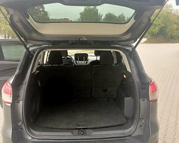 Серый Форд Эскейп, объемом двигателя 2 л и пробегом 169 тыс. км за 11000 $, фото 20 на Automoto.ua