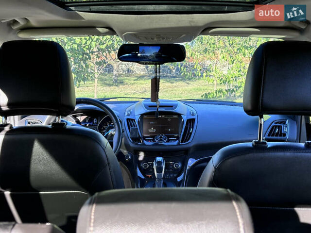 Серый Форд Эскейп, объемом двигателя 1.6 л и пробегом 208 тыс. км за 10950 $, фото 19 на Automoto.ua