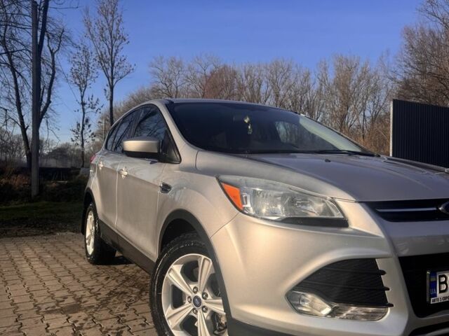 Серый Форд Эскейп, объемом двигателя 1.6 л и пробегом 200 тыс. км за 9900 $, фото 5 на Automoto.ua