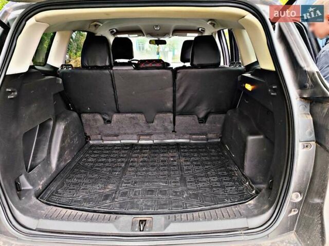 Сірий Форд Ескейп, об'ємом двигуна 1.6 л та пробігом 221 тис. км за 12000 $, фото 12 на Automoto.ua