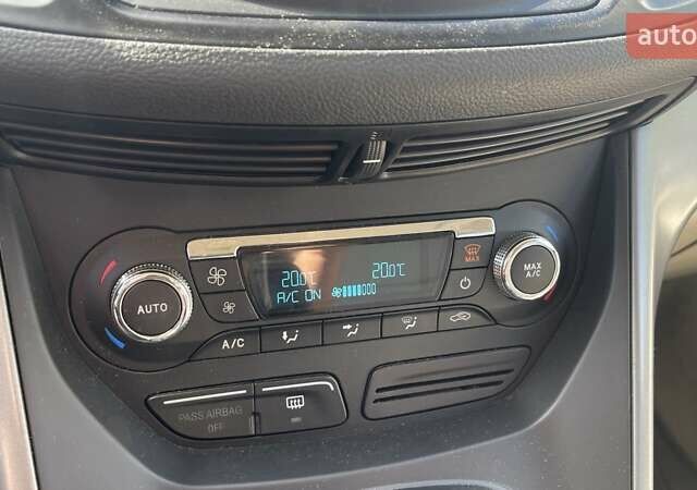 Серый Форд Эскейп, объемом двигателя 1.6 л и пробегом 156 тыс. км за 11111 $, фото 5 на Automoto.ua