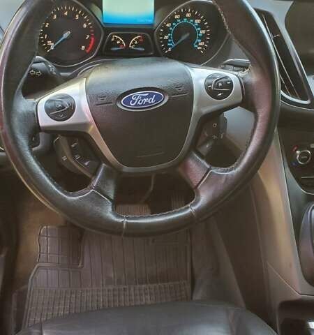 Серый Форд Эскейп, объемом двигателя 1.6 л и пробегом 235 тыс. км за 12300 $, фото 13 на Automoto.ua