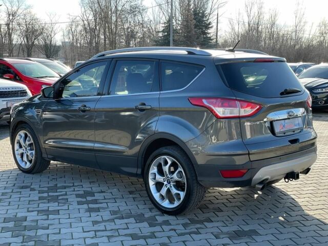 Серый Форд Эскейп, объемом двигателя 2 л и пробегом 134 тыс. км за 15500 $, фото 4 на Automoto.ua