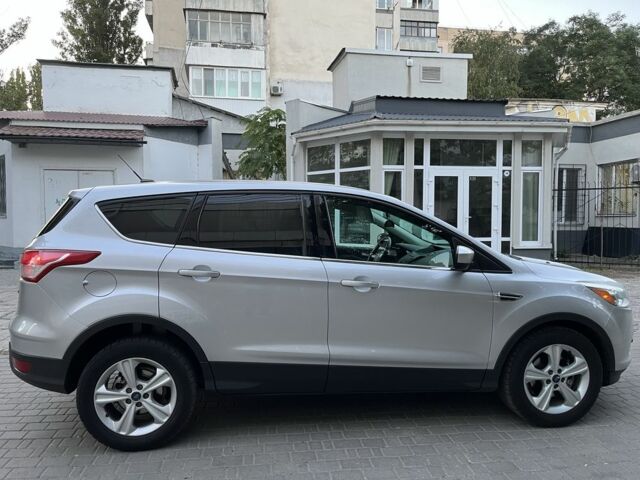 Серый Форд Эскейп, объемом двигателя 1.6 л и пробегом 202 тыс. км за 8880 $, фото 5 на Automoto.ua