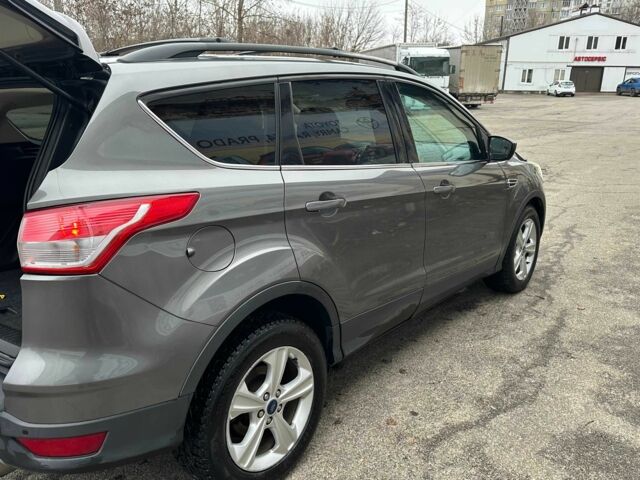 Серый Форд Эскейп, объемом двигателя 1.6 л и пробегом 252 тыс. км за 10500 $, фото 4 на Automoto.ua