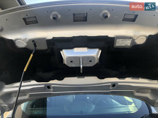 Сірий Форд Ескейп, об'ємом двигуна 2 л та пробігом 220 тис. км за 10600 $, фото 7 на Automoto.ua