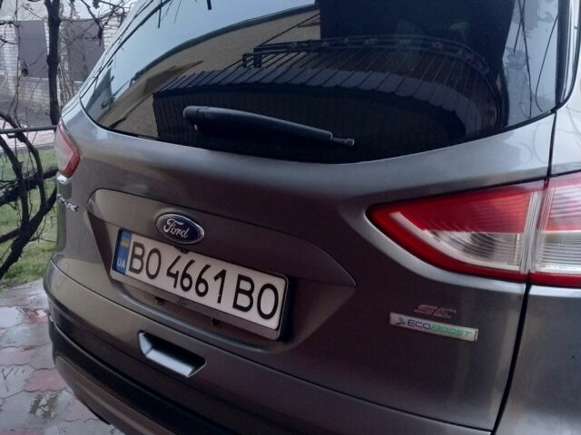 Сірий Форд Ескейп, об'ємом двигуна 1.6 л та пробігом 205 тис. км за 10555 $, фото 4 на Automoto.ua