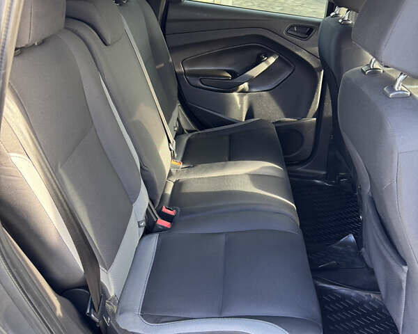 Сірий Форд Ескейп, об'ємом двигуна 2.49 л та пробігом 239 тис. км за 8999 $, фото 19 на Automoto.ua