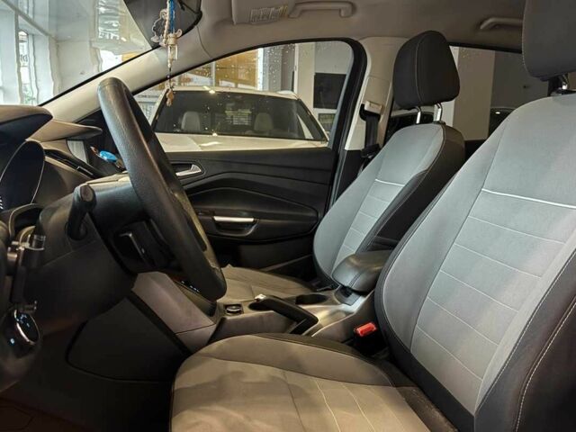 Серый Форд Эскейп, объемом двигателя 1.6 л и пробегом 230 тыс. км за 11700 $, фото 8 на Automoto.ua