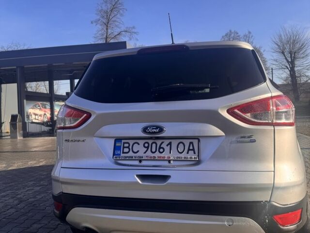 Серый Форд Эскейп, объемом двигателя 1.6 л и пробегом 200 тыс. км за 9900 $, фото 2 на Automoto.ua