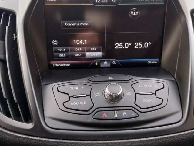 Серый Форд Эскейп, объемом двигателя 1.6 л и пробегом 225 тыс. км за 9200 $, фото 21 на Automoto.ua