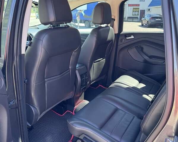 Сірий Форд Ескейп, об'ємом двигуна 1.6 л та пробігом 140 тис. км за 11000 $, фото 8 на Automoto.ua