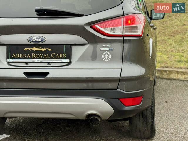 Серый Форд Эскейп, объемом двигателя 1.6 л и пробегом 130 тыс. км за 8800 $, фото 13 на Automoto.ua