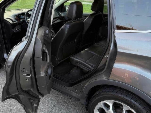 Серый Форд Эскейп, объемом двигателя 1.6 л и пробегом 77 тыс. км за 6000 $, фото 10 на Automoto.ua