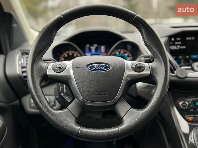 Серый Форд Эскейп, объемом двигателя 2 л и пробегом 124 тыс. км за 13500 $, фото 9 на Automoto.ua