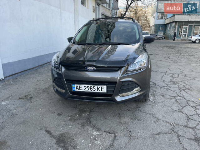 Серый Форд Эскейп, объемом двигателя 2.5 л и пробегом 195 тыс. км за 12000 $, фото 6 на Automoto.ua