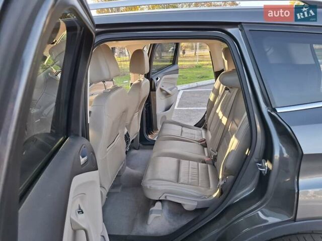 Серый Форд Эскейп, объемом двигателя 2 л и пробегом 195 тыс. км за 12800 $, фото 11 на Automoto.ua