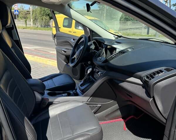 Сірий Форд Ескейп, об'ємом двигуна 1.6 л та пробігом 140 тис. км за 11000 $, фото 2 на Automoto.ua