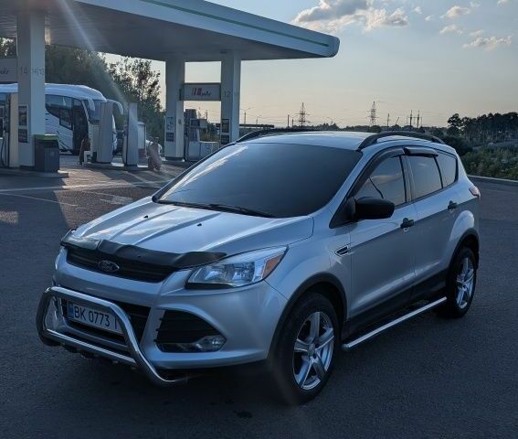 Сірий Форд Ескейп, об'ємом двигуна 2.5 л та пробігом 140 тис. км за 278 $, фото 1 на Automoto.ua