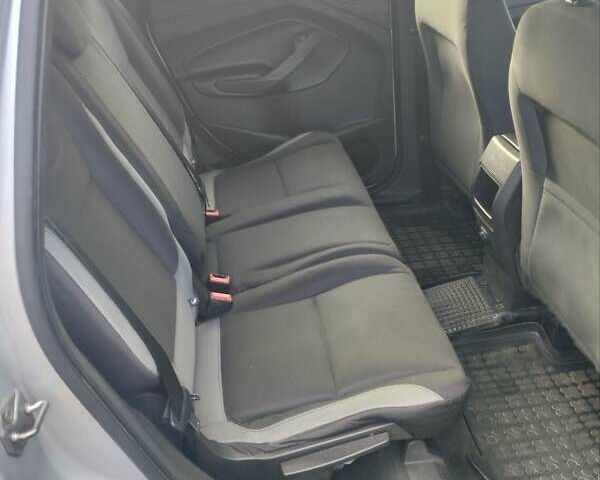 Сірий Форд Ескейп, об'ємом двигуна 2.5 л та пробігом 216 тис. км за 10700 $, фото 4 на Automoto.ua