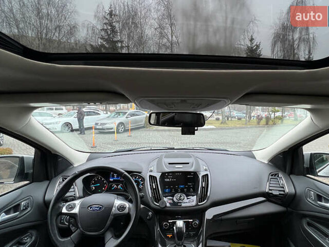 Серый Форд Эскейп, объемом двигателя 2 л и пробегом 124 тыс. км за 13500 $, фото 13 на Automoto.ua