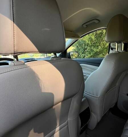 Серый Форд Эскейп, объемом двигателя 1.6 л и пробегом 142 тыс. км за 11500 $, фото 10 на Automoto.ua