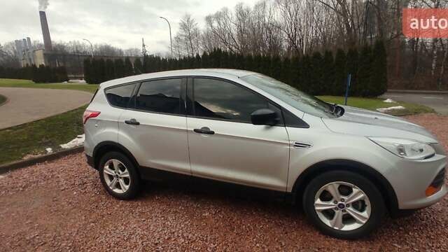 Серый Форд Эскейп, объемом двигателя 2.5 л и пробегом 179 тыс. км за 11500 $, фото 5 на Automoto.ua
