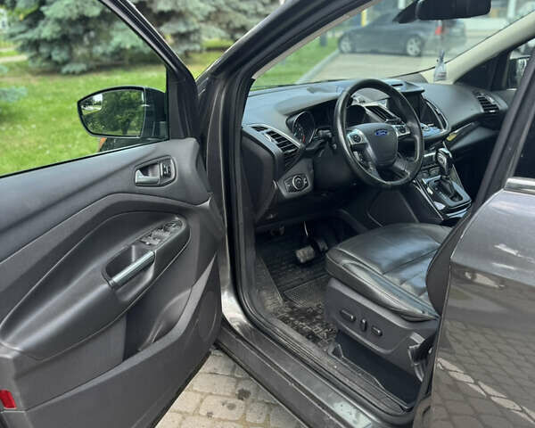 Форд Эскейп 2015 в Ивано-Франковске на Automoto.ua Серый Форд Эскейп, объемом двигателя 2 л и пробегом 252 тыс. км за 11800 $, фото 21 на Automoto.ua