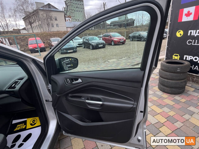 Серый Форд Эскейп, объемом двигателя 2 л и пробегом 112 тыс. км за 11500 $, фото 23 на Automoto.ua