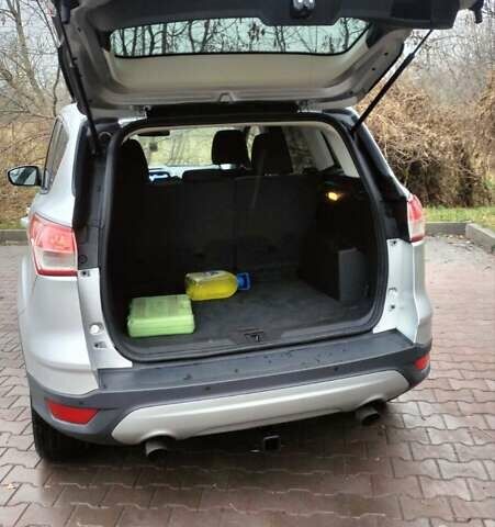 Серый Форд Эскейп, объемом двигателя 1.6 л и пробегом 206 тыс. км за 12250 $, фото 19 на Automoto.ua