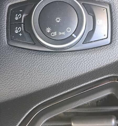 Серый Форд Эскейп, объемом двигателя 2 л и пробегом 129 тыс. км за 13299 $, фото 11 на Automoto.ua