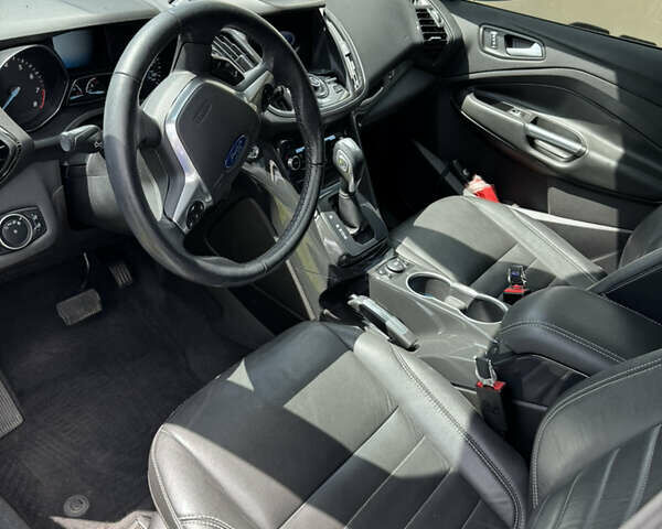 Серый Форд Эскейп, объемом двигателя 1.6 л и пробегом 121 тыс. км за 12700 $, фото 25 на Automoto.ua