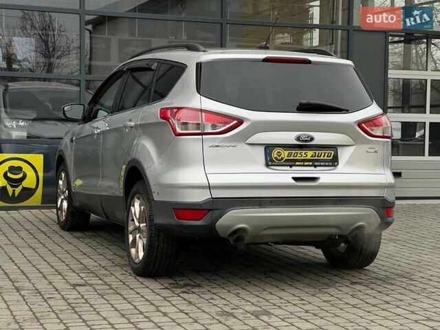 Сірий Форд Ескейп, об'ємом двигуна 2 л та пробігом 179 тис. км за 11800 $, фото 4 на Automoto.ua