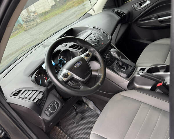 Серый Форд Эскейп, объемом двигателя 2.5 л и пробегом 165 тыс. км за 11333 $, фото 20 на Automoto.ua