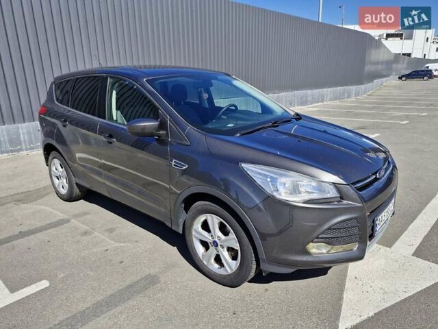 Серый Форд Эскейп, объемом двигателя 1.6 л и пробегом 127 тыс. км за 8300 $, фото 2 на Automoto.ua