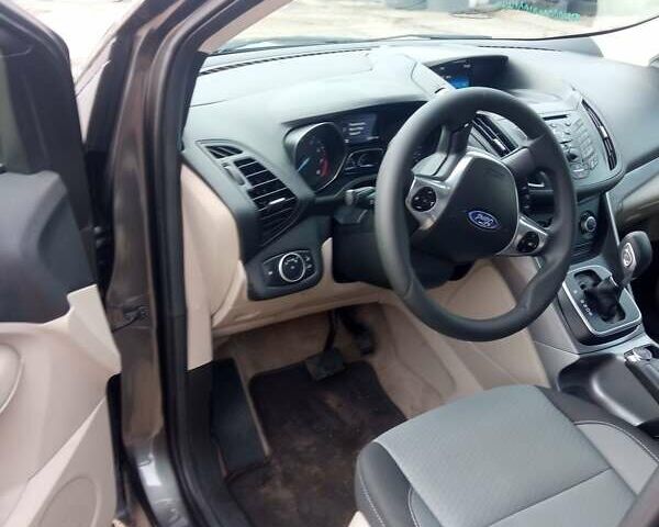 Сірий Форд Ескейп, об'ємом двигуна 2 л та пробігом 208 тис. км за 11800 $, фото 1 на Automoto.ua